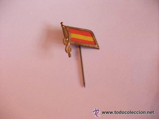 Militaria: GUERRA CIVIL : EMBLEMA PATRIOTICO DE SOLAPA CON BANDERA DE ESPA&Ntilde;A .