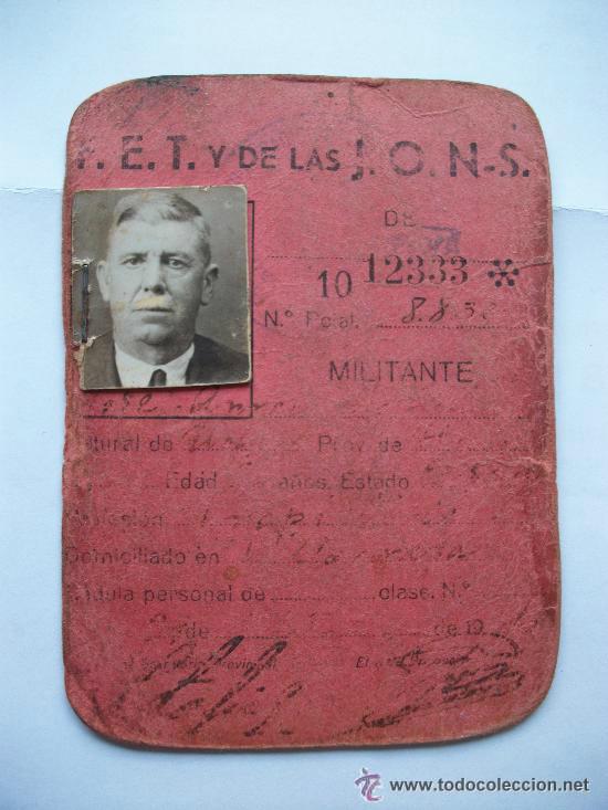Militaria: GUERRA CIVIL: CARNET DE FALANGE. CON FOTO Y POLIZA DE JOSE ANTONIO..