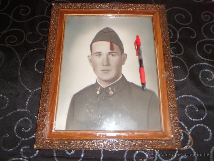 Militaria: PRECIOSO CUADRO ENMARCADO CON CRISTAL DE SOLDADO REPUBLICANO DE VALENCIA - 37*30 CM