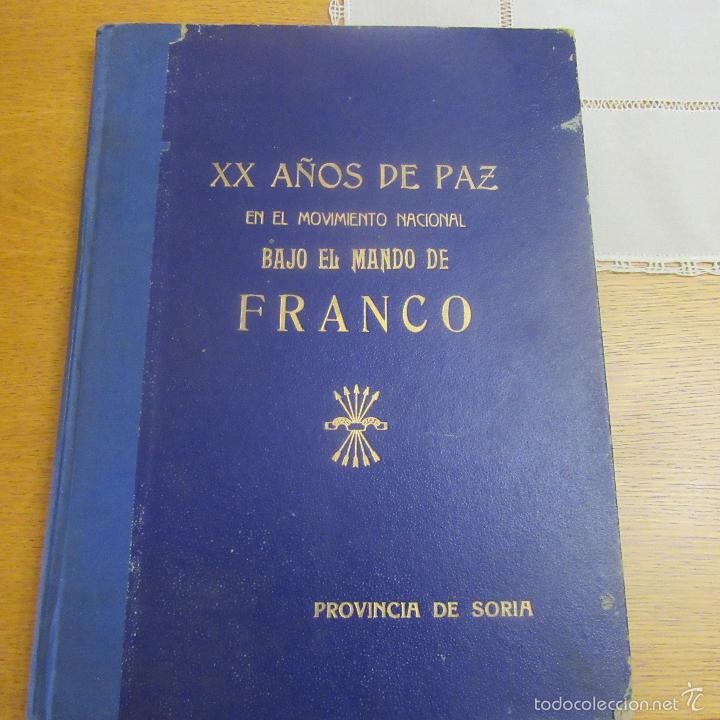 Militaria: 20 a&ntilde;os de paz bajo el mando de Franco, Soria falange