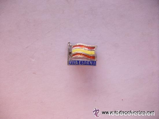 Military Antiques: GUERRA CIVIL : BROCHE PATRIOTICO CON BANDERA NACIONAL, VIVA ESPA&Ntilde;A . PLATA ESMALTADA . ORIGINAL