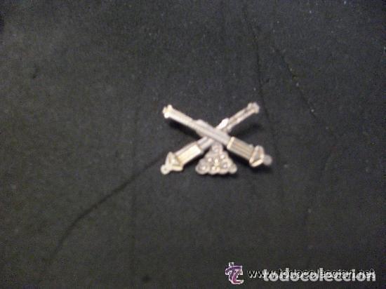 Militaria: MINUSCULO EMBLEMA DE ARTILLERIA EPOCA DE LA REPUBLICA - GUERRA CIVIL. ARTESANAL, &iquest; PLATA ?