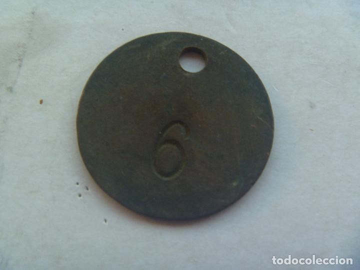Militaria: GUERRA CIVIL : PERRA GORDA PERFORADA Y NUMERADA ... &iquest; IDENTIFICACION MILITAR DE LA REPUBLICA ?