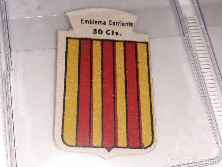 Militaria: ANTIGUO EMBLEMA AUXILIO SOCIAL - FOIX - CATALINA DE FOIX - NAVARRA SERIE B - N&ordm; 117 - A&Ntilde;OS 40 30 CTS