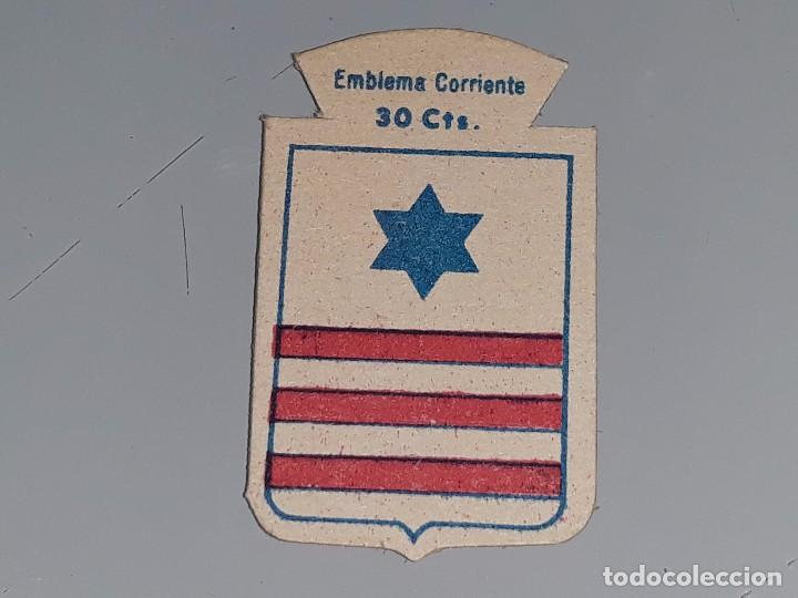 Militaria: ANTIGUO EMBLEMA AUXILIO SOCIAL - MARCILLA - SERIE B N&ordm; 70 - A&Ntilde;OS 40 30 CTS