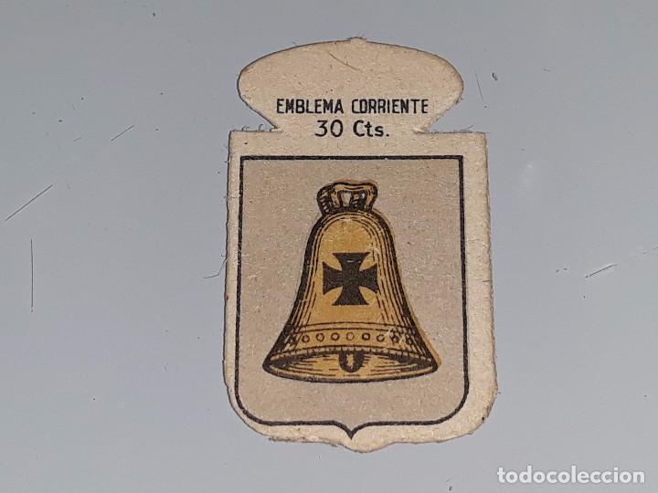 Militaria: ANTIGUO EMBLEMA AUXILIO SOCIAL - CAMPANET - SERIE B N&ordm; 11 - A&Ntilde;OS 40 30 CTS