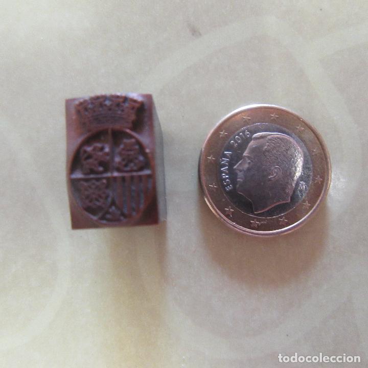 Militaria: Sello o troquel imprenta guerra civil, rep&uacute;blica, republicano.