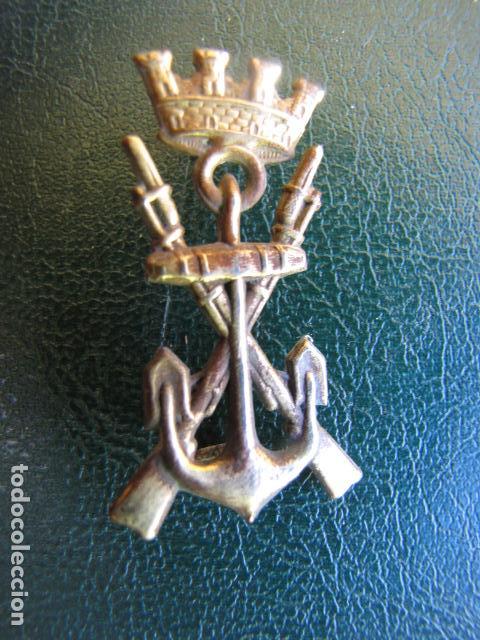 Military Antiques: Distintivo de argolla Infanter&iacute;a de Marina. II Rep&uacute;blica guerra Civil. Escaso
