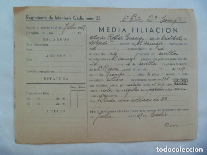 Military Antiques: GUERRA CIVIL - RGTO. INF. CADIZ: MEDIA FILIACION DE UN SOLDADO DE EL SAUCEJO . CORDOBA, 1939,