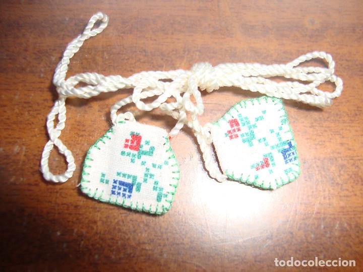 Militaria: ESCAPULARIO SE UTILIZADO COMO DETENTE DURANTE LA GUERRA