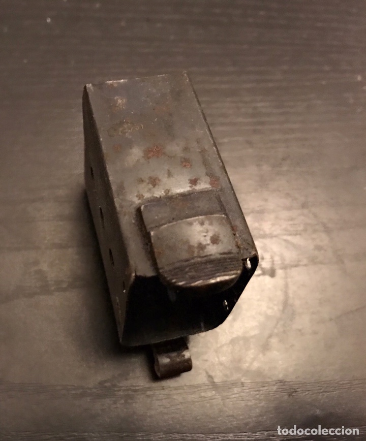 Military Antiques: Resto de cargador carabina paz