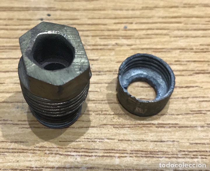 Military Antiques: Tapon superior granada chinito Original