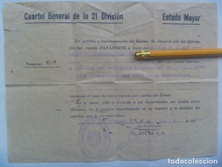 Militaria: CUARTEL GRAL. 21 DIVISION FIN GUERRA CIVIL: PASAPORTE  MILITAR LICENCIADO. CASTUERA ( BADAJOZ ) 1939