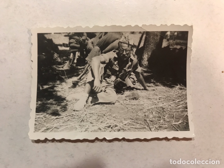 Militaria: GUERRA CIVIL ESPA&Ntilde;OLA (5) Fotograf&iacute;as. En alg&uacute;n lugar del frente...Medidas: 6,8 x 4,8 cm (h.1938?)