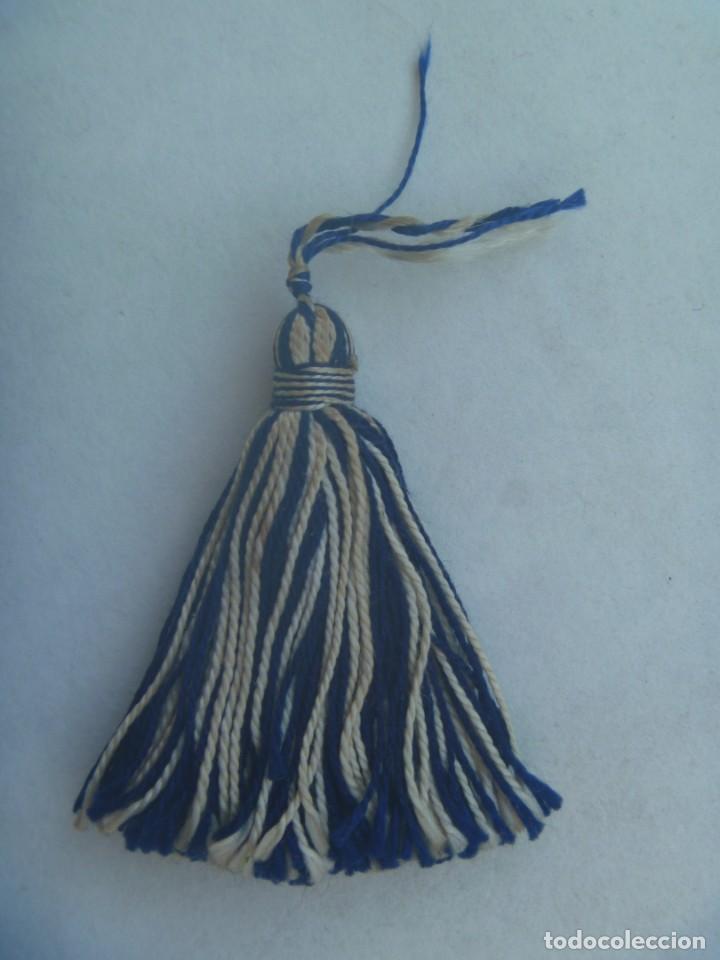 Militaria: GUERRA CIVIL - FALANGE : BORLA BLANCA-AZUL PARA GORRILLO DE MILICIANO FALANGISTA. ORIGINAL
