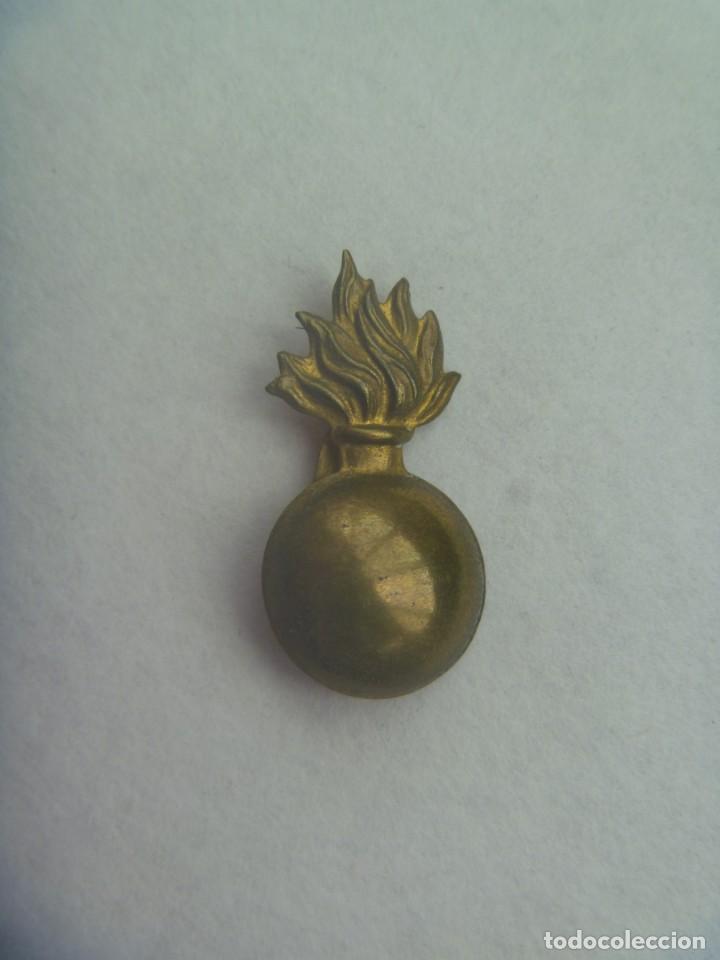 Militaria: REPUBLICA - GUERRA CIVIL : EMBLEMA DE ARTILLERIA PARA GORRILLO O CUELLOS
