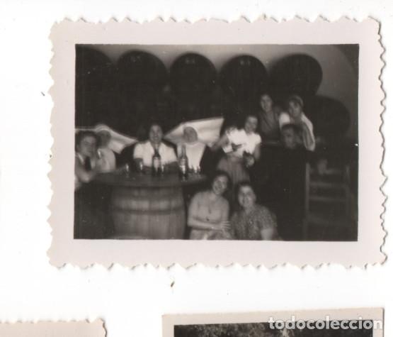 Militaria: CHICAS Y MONJAS DURANTE LA GUERRA CIVIL EN UNA TABERNA DE MALAGA CREO, FOTOGRAFIA ANTIGUA