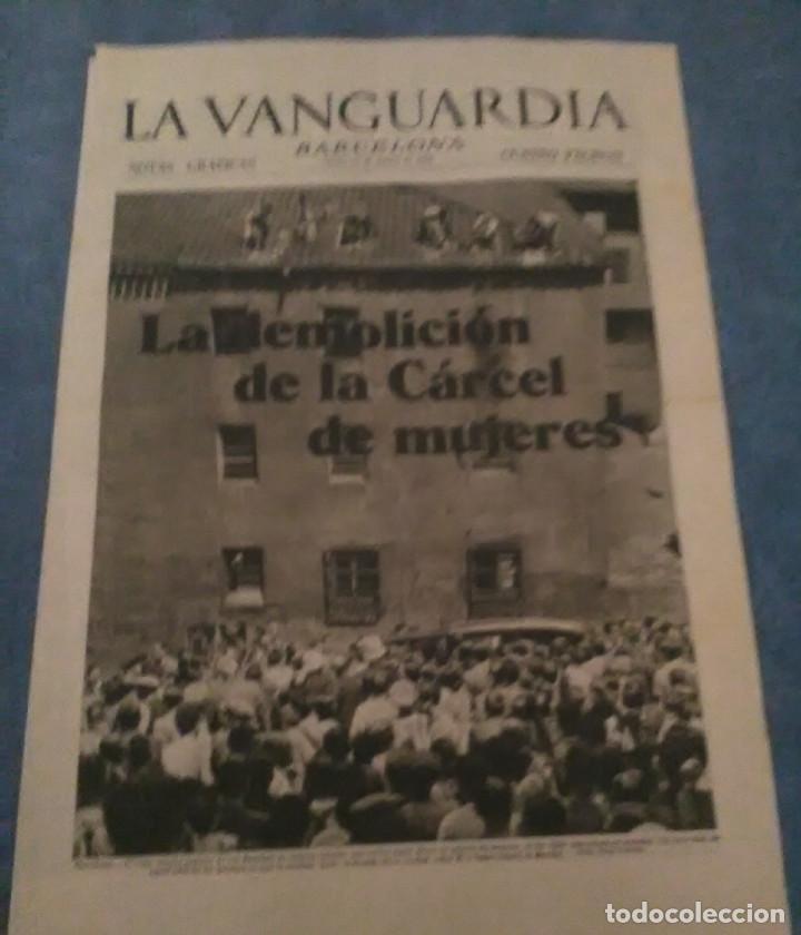 Militaria: La Vanguardia 22 agosto 1936,demolici&oacute;n de la c&aacute;rcel de mujeres,documento frente de Arag&oacute;n