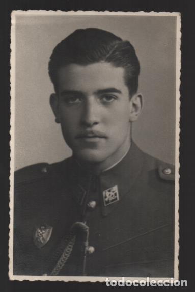 Military Antiques: FOTO MILIAR- INSIGNIA EN PECHO DE FALANGE.- MIDE: 13,50 X 8.50 C.M. VER FOTOS