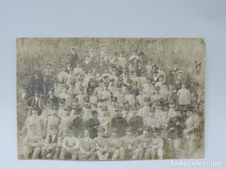 Militaria: FOTOGRAFIA DE SOLDADO DE ARTILLERIA, CONDECORADO, MIDE 10 X 8,5 CMS.