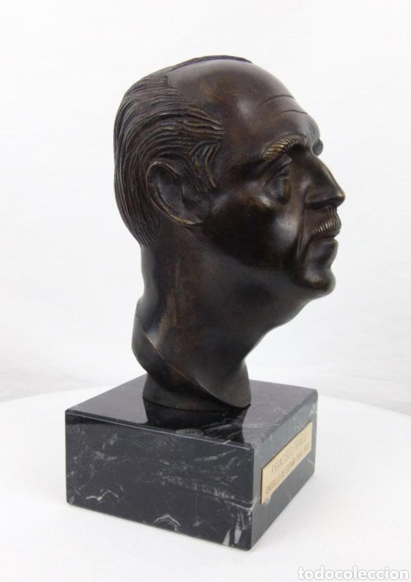 Militaria: Busto de francisco Franco