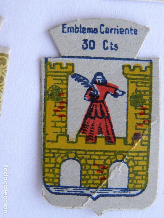 Militaria: . EMBLEMA AUXILIO SOCIAL SERIE X - N&ordm; 19 M&Eacute;RIDA .