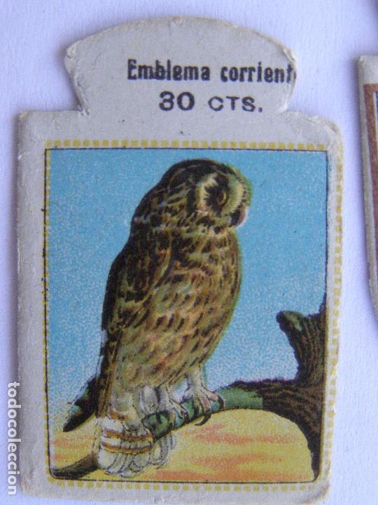 Military Antiques: EMBLEMA CORRIENTE AUXILIO SOCIAL