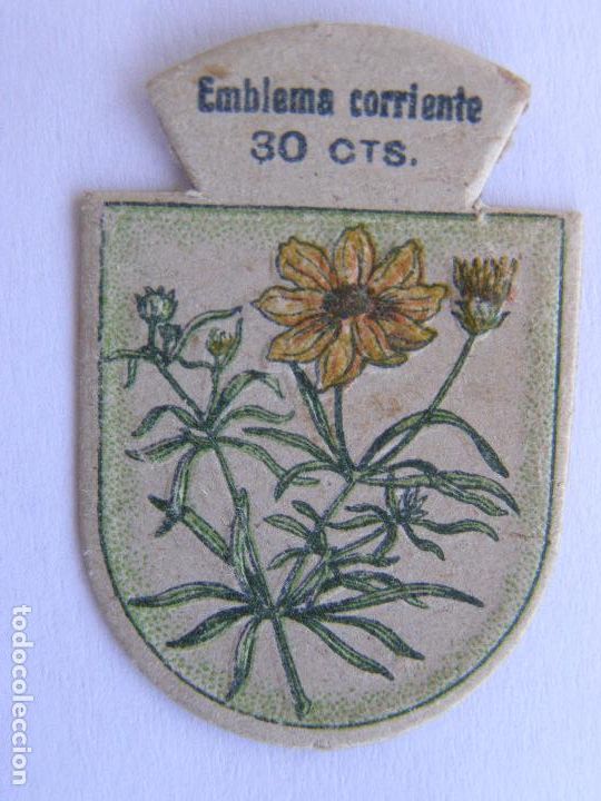 Military Antiques: EMBLEMA CORRIENTE AUXILIO SOCIAL