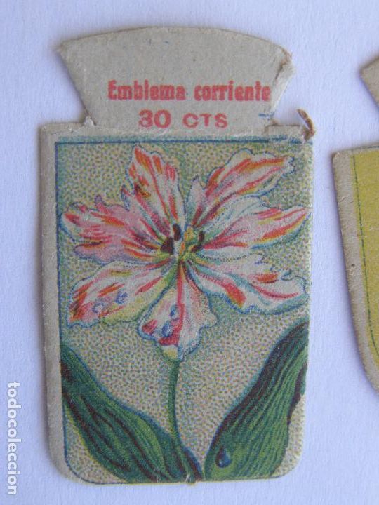 Military Antiques: EMBLEMA CORRIENTE AUXILIO SOCIAL