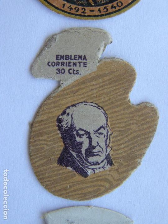 Military Antiques: EMBLEMA CORRIENTE AUXILIO SOCIAL