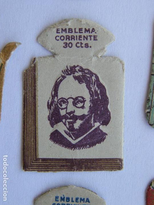 Military Antiques: EMBLEMA CORRIENTE AUXILIO SOCIAL