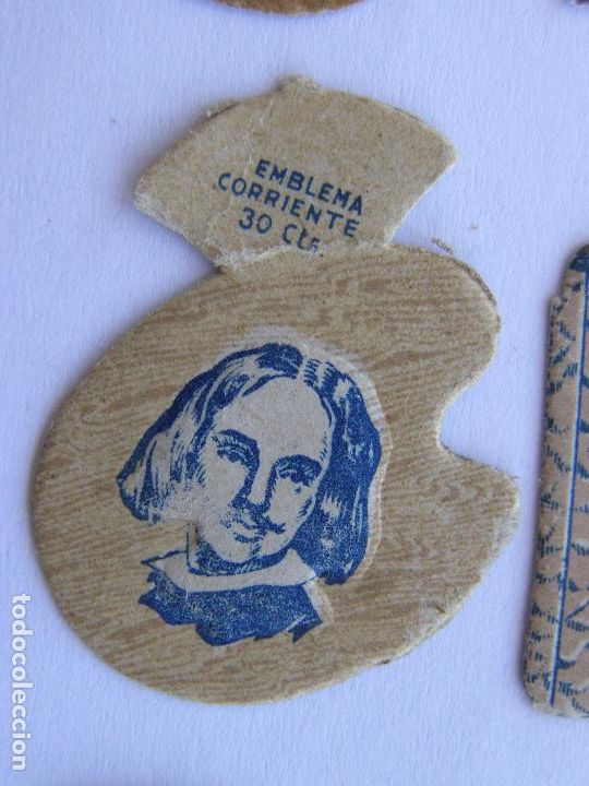 Military Antiques: EMBLEMA CORRIENTE AUXILIO SOCIAL