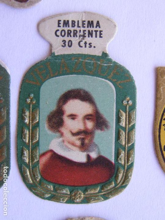 Military Antiques: EMBLEMA CORRIENTE AUXILIO SOCIAL