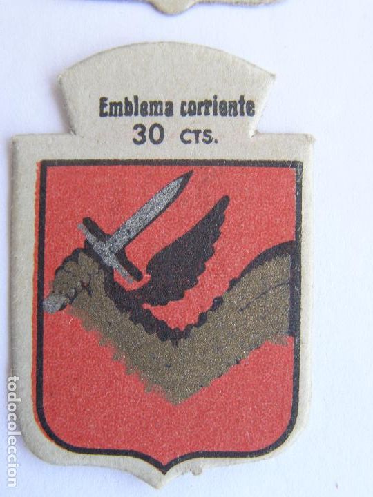 Militaria: EMBLEMA CORRIENTE AUXILIO SOCIAL 30 CENTIMOS