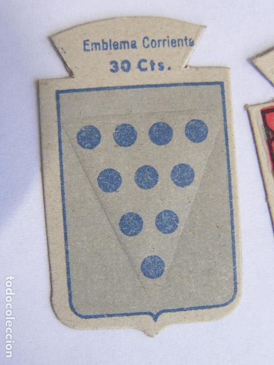 Military Antiques: EMBLEMA CORRIENTE AUXILIO SOCIAL 30 CENTIMOS