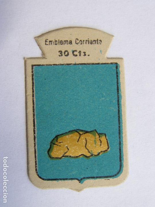 Military Antiques: EMBLEMA CORRIENTE AUXILIO SOCIAL 30 CENTIMOS