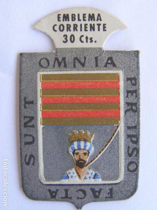 Military Antiques: EMBLEMA CORRIENTE AUXILIO SOCIAL 30 CENTIMOS GRAN CAPITAN