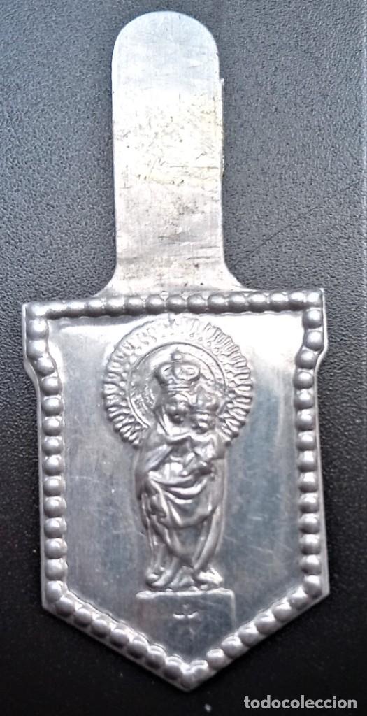 Militaria: ENMBLEMA AUXILIO SOCIAL METAL VIRGEN