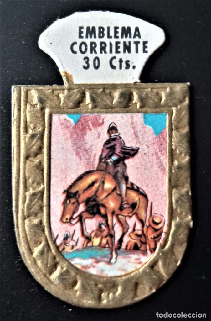 Military Antiques: EMBLEMA AUXILIO SOCIAL CORRIENTE 30 CTS CABALLO PIZARRO PERU