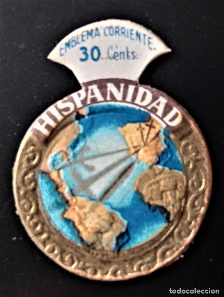 Militaria: EMBLEMA AUXILIO SOCIAL CORRIENTE 30 CTS HISPANIDAD AMERICA