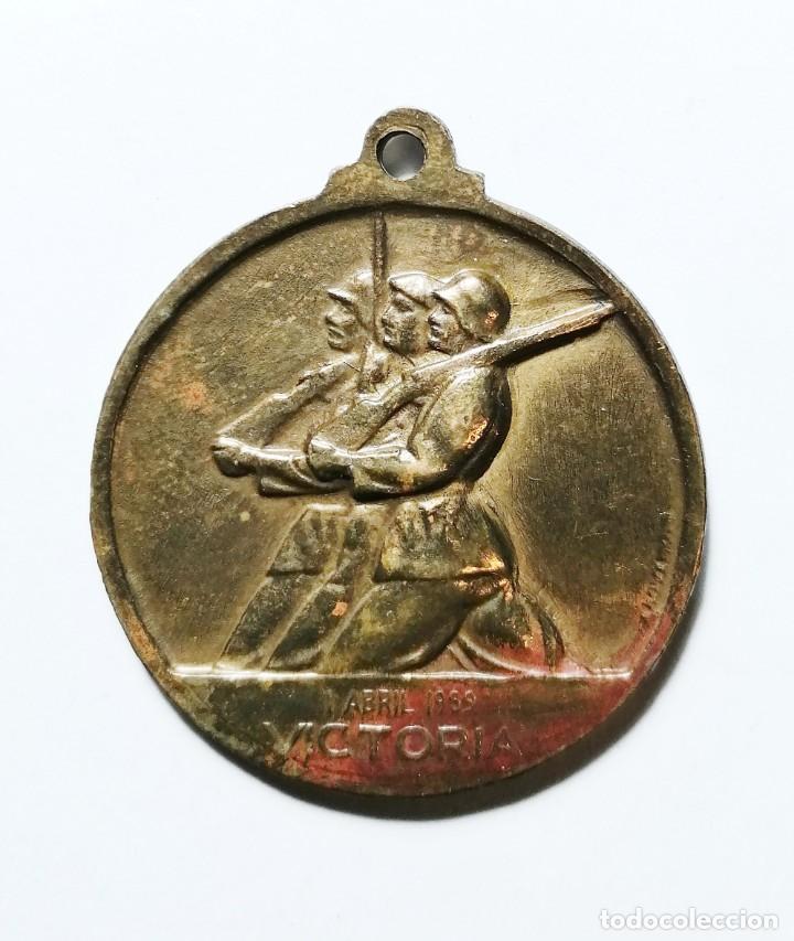 Military Antiques: MEDALLA GUERRA CIVIL. 18 JULIO 1936 ALZAMIENTO. 1 ABRIL 1939 VICTORIA.