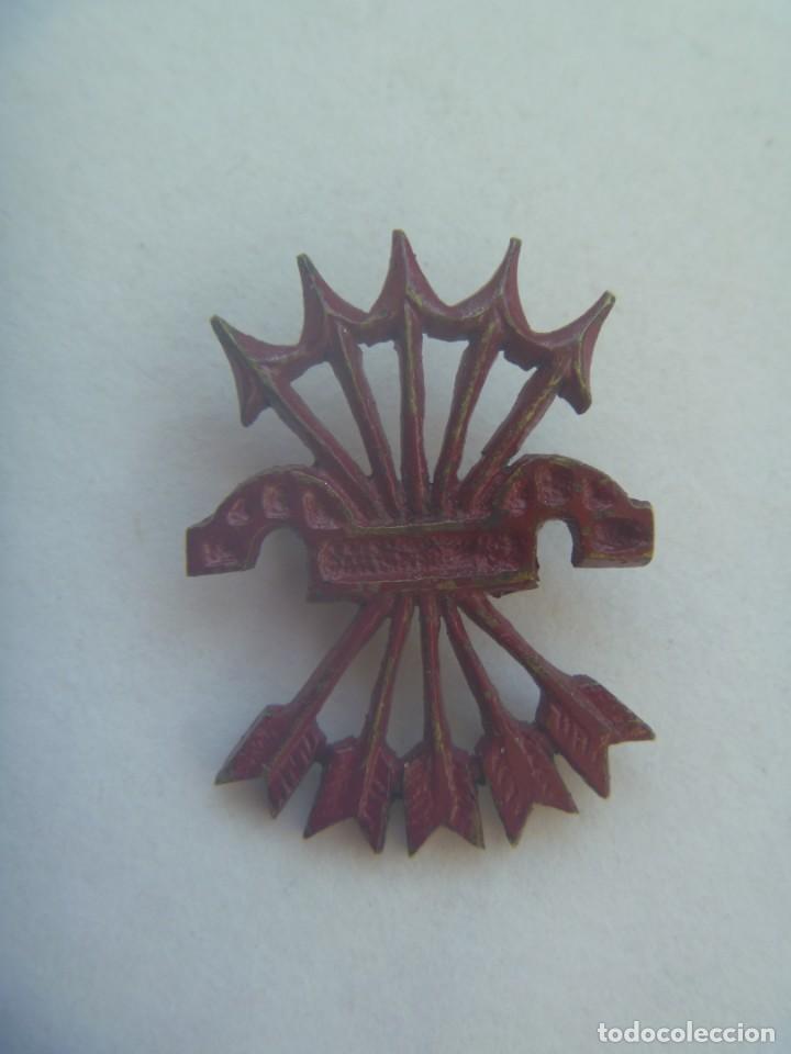 Militaria: GUERRA CIVIL - FALANGE : EMBLEMA HAZ DE MILICIANO FALANGISTA