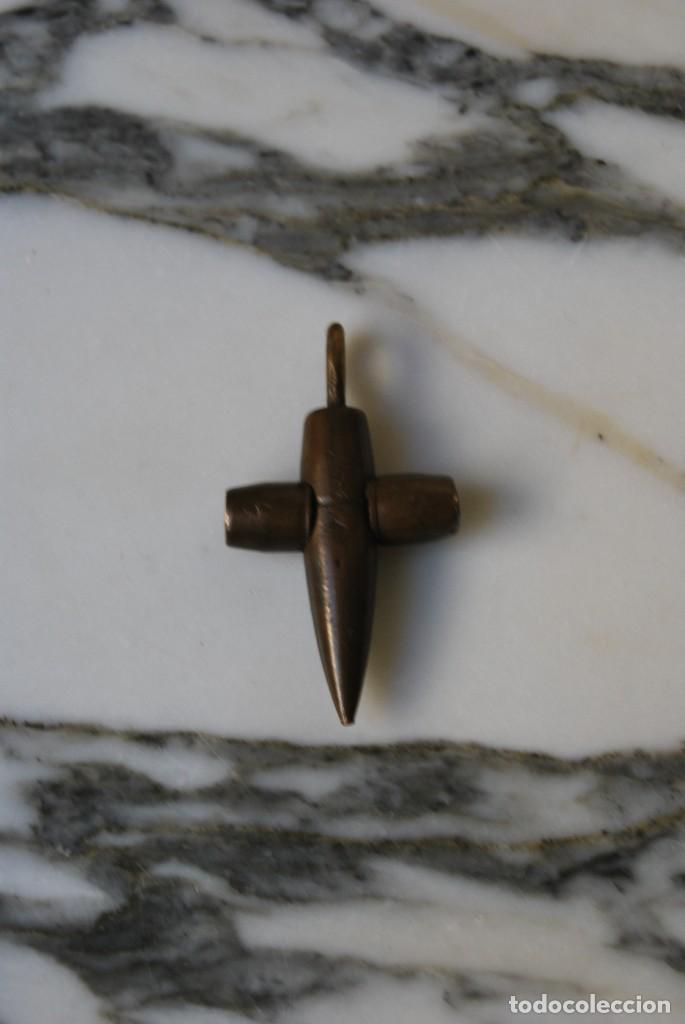 Militaria: CRUZ HECHA CON BALAS - ARTE DE TRINCHERA - COLGANTE - I GUERRA MUNDIAL - GUERRA CIVIL