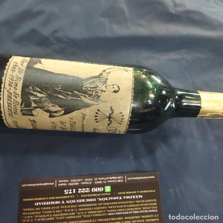 Militaria: Vino de la falange - Foto 2