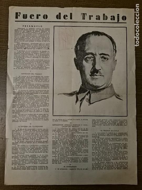 Militaria: PALMA DEL CONDADO, CARTEL FUERO DEL TRABAJO, MIDE:42,50 X 31,VER FOTOS