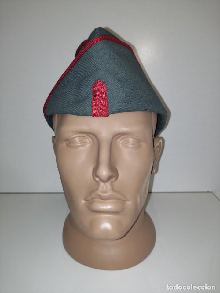 Militaria: Gorrillo cuartelero guardia civil