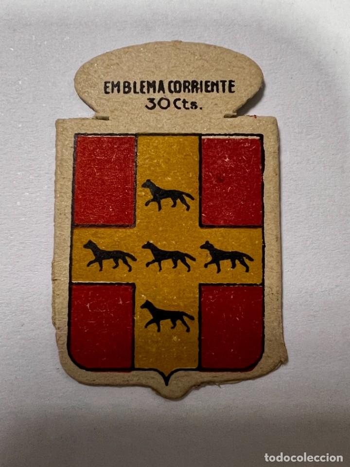 Militaria: EMBLEMA DE AUXILIO SOCIAL DE 30 C&Eacute;NTIMOS. SERIE C. N&ordm; 17. MARTINEZ