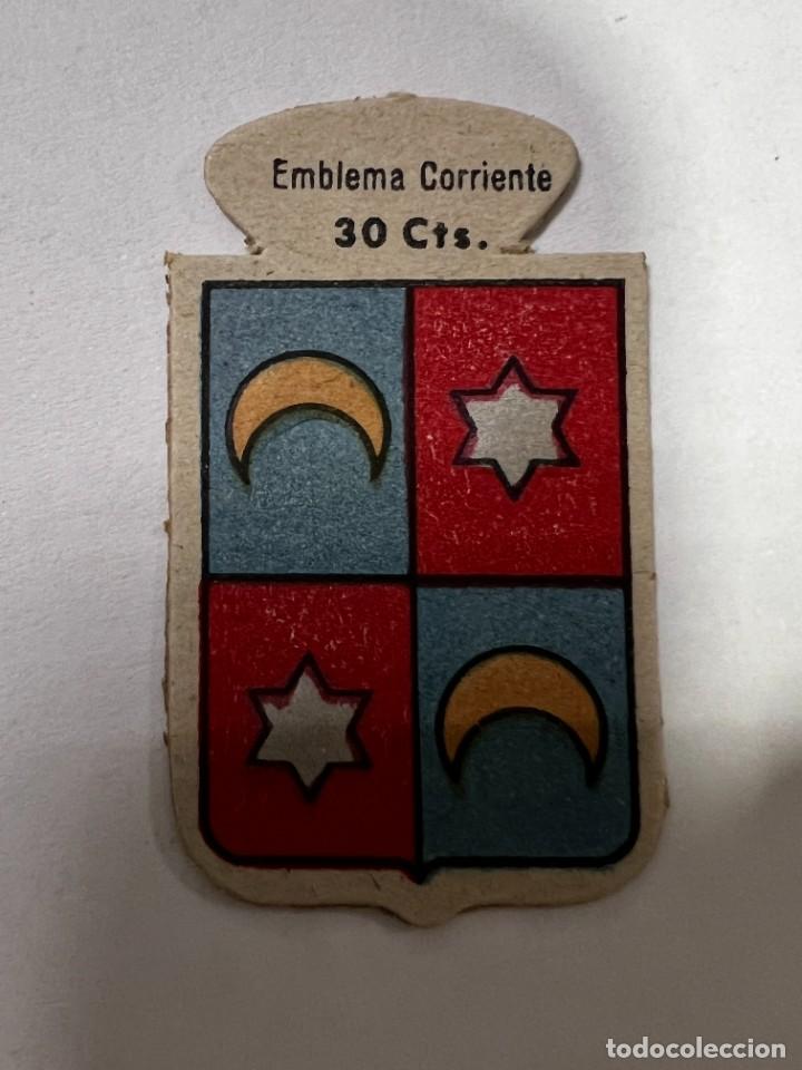 Militaria: EMBLEMA DE AUXILIO SOCIAL DE 30 C&Eacute;NTIMOS. SERIE B. N&ordm; 43. FABRA