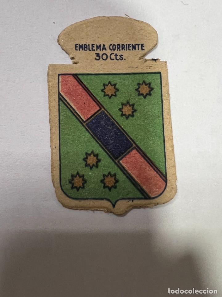 Militaria: EMBLEMA DE AUXILIO SOCIAL DE 30 C&Eacute;NTIMOS. SERIE C. N&ordm; 16. TOSTADO