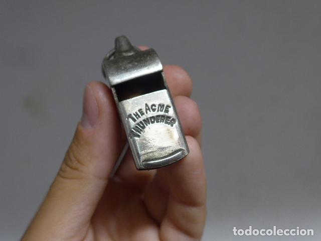 Military Antiques: Antiguo silbato ingles usado por el cuerpo de seguridad o policia, guerra civil. The acme Thunderer